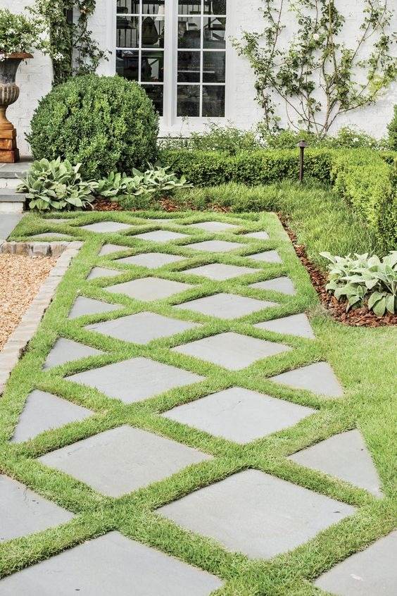 35 allées de jardin enchanteresses qui ouvrent la voie à la beauté extérieure - 239