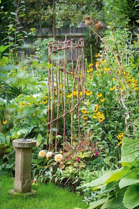 35 idées de treillis pour économiser de l'espace et ajouter du charme à votre jardin - 247