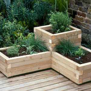 Jardinière en bois