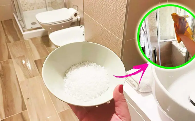 Sans vinaigre ni bicarbonate de soude : c’est l’astuce naturelle pour une salle de bain impeccable